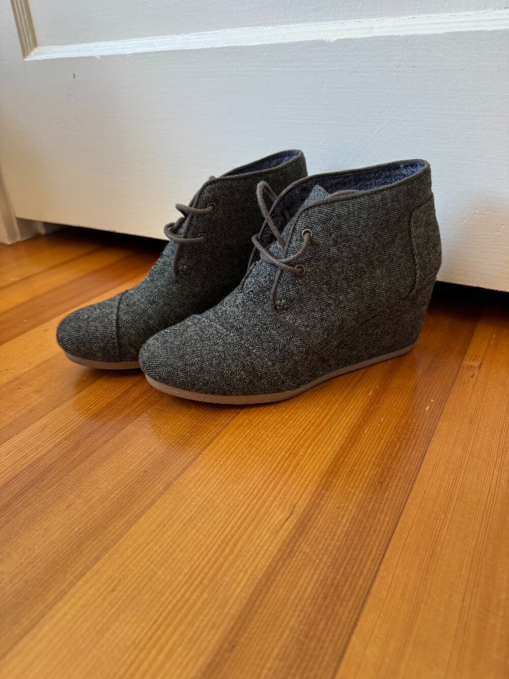 Toms Herringbone Wedge Booties Women's Size 6.5